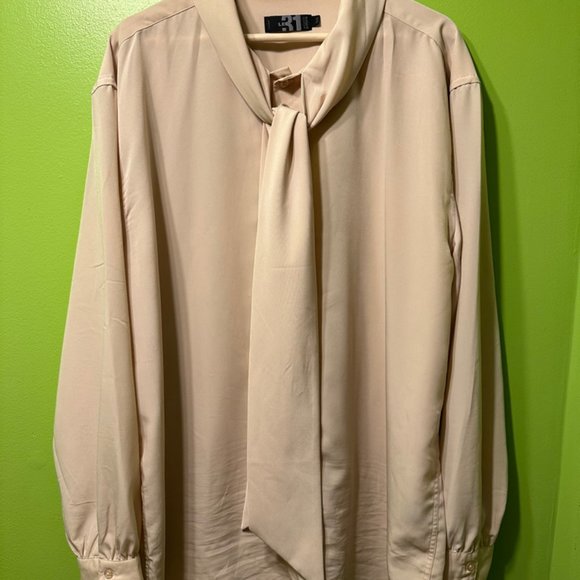 Elegant dress shirt with bow - Picture 3 of 4